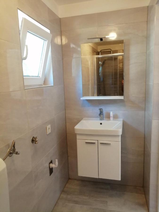 Apartman Barbara Крес Екстериор снимка